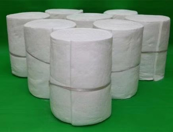 矽酸鋁纖(xiān)維毯有什麽(me)優勢