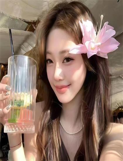 欧美av女优-纽约大学电影学院